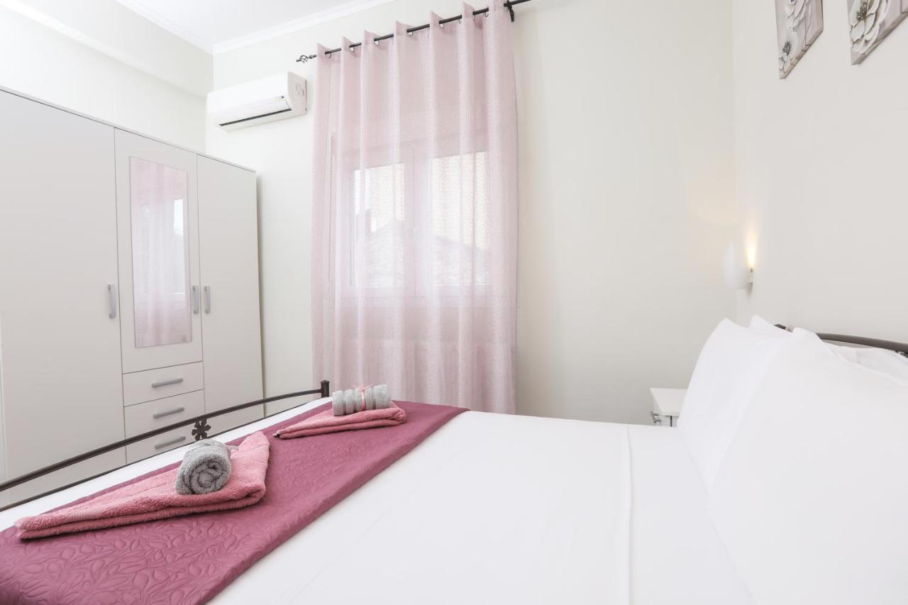 Dellis House Apartment *